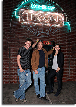 TRON Legacy cast in Flynn s